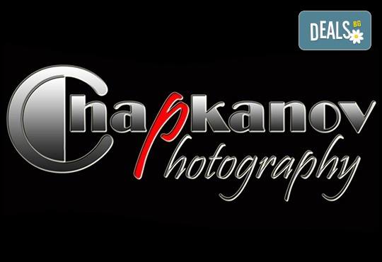 60-минутна фотосесия за бременни в студио с включени аксесоари, дрехи и ефекти + обработка на всички заснети кадри, от Chapkanov photography - Снимка 19