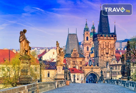 Екскурзия до сърцето на Европа през март! 5 нощувки със закуски в Прага и Братислава, самолетен билет, транспорт с автобус и водач от Дари Травел - Снимка 1
