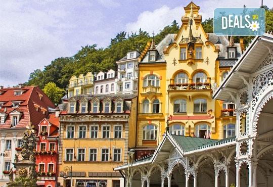 Великден в Златна Прага! 4 нощувки със закуски в Hotel Royal Prague 4*, самолетен билет и трансфери, пешеходни обиколки с екскурзовод на български - Снимка 13