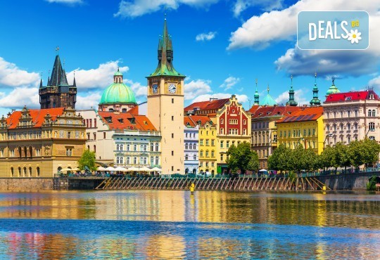 Великден в Златна Прага! 4 нощувки със закуски в Hotel Royal Prague 4*, самолетен билет и трансфери, пешеходни обиколки с екскурзовод на български - Снимка 2