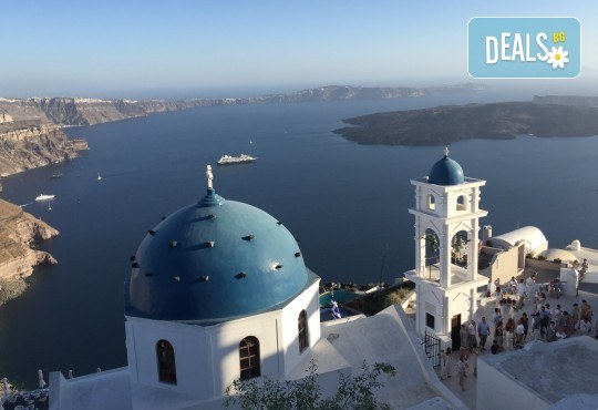 Посрещнете Великден на романтичния остров Санторини! 4 нощувки със закуски в хотел 3*, транспорт и водач от Данна Холидейз - Снимка 10
