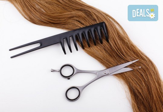 За красива и здрава коса! Подстригване, кератинова или арганова терапия и оформяне на прическа със сешоар в Beauty Salon Tesori - Снимка 5
