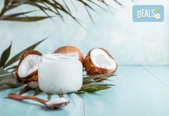 Подарете с любов! 120-магично кокосово изкушение за влюбени двойки с пилинг, масаж и Hot Stone терапия в център Green Health - Снимка 3