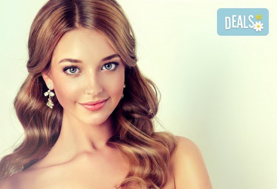 За здрава и видимо подхранена коса! Подстригване, кератинова терапия в три стъпки или с инфраред преса, по избор и оформяне на прическа със сешоар в салон за красота Diva! - Снимка 1