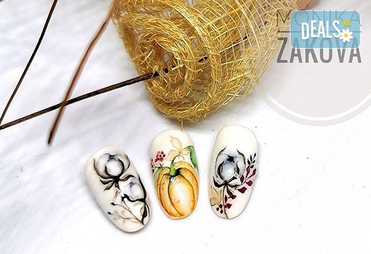 Бъдете неотразима с класически или френски маникюр с гел лак в цвят по избор, 2 ръчно рисувани декорации, терапия за ръце с парафинова свещ и бонус: сваляне на стар гел лак в студио Velesa - Снимка 9