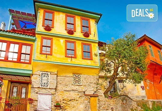 Лятна мини почивка в Кавала! 4 нощувки със закуски и вечери в Hotel Oceanis 3*, транспорт и трансфер до плажовете Амолофи, Неа Ираклица и Каламица - Снимка 8