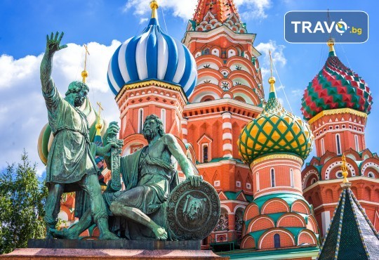 Опознайте Москва и Санкт Петербург с Онекс Тур! Самолетна екскурзия със 7 нощувки и закуски, билет и трансфери, посещение на Петерхоф и Кремъл - Снимка 1