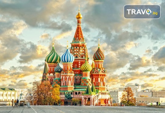Опознайте Москва и Санкт Петербург с Онекс Тур! Самолетна екскурзия със 7 нощувки и закуски, билет и трансфери, посещение на Петерхоф и Кремъл - Снимка 2