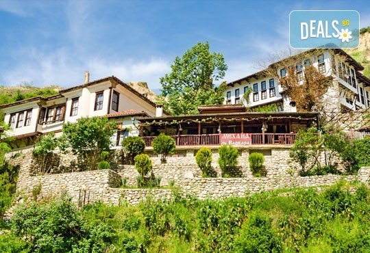 Пролетна екскурзия до Рупите, Мелник и манастира ''Преподобна Стойна'' в с. Златолист с Глобул Турс! Транспорт, програма и екскурзовод - Снимка 2