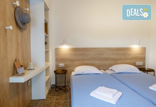 Ранни записвания за почивка през юни или септември в Hotel Marialena 3* в Неа Флогита, Халкидики! 7 нощувки със закуски и вечери, възможност за транспорт - Снимка 8