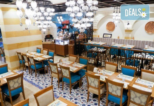 Майски празници в Дубай! 5 нощувки със закуски в Rose Park Hotel 4*, самолетен билет и трансфери, сафари в пустинята и круиз в Дубай Марина - Снимка 13