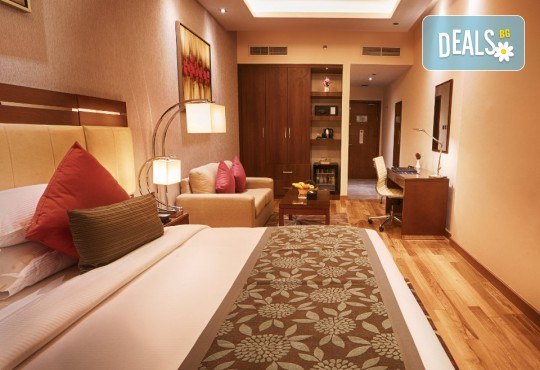 Майски празници в Дубай! 5 нощувки със закуски в Rose Park Hotel 4*, самолетен билет и трансфери, сафари в пустинята и круиз в Дубай Марина - Снимка 10