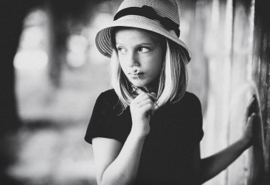 Семейна, детска или индивидуална фотосесия в студио, в дома на клиента или на открито от Фото Студио Амели