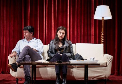 Гледайте Станка Калчева и Силвия Лулчева в „Като трохи на прозореца“ на 05.03. от 19 ч. в Младежки театър, камерна сцена, 1 билет