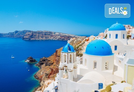 Мини почивка на остров Санторини! 4 нощувки със закуски, транспорт и водач от Еко Тур - Снимка 1