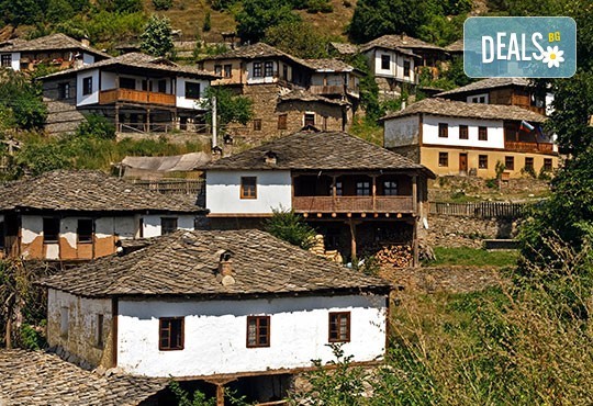 Екскурзия за 1 ден през пролетта до красивите села Лещен и Ковачевица! Транспорт и екскурзовод от Глобул Турс - Снимка 3