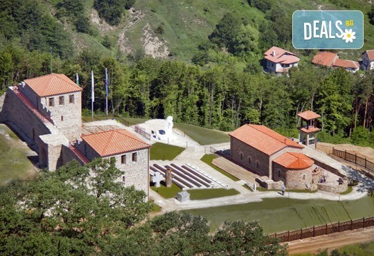 Еднодневна екскурзия с посещение на Цари Мали град, Дупница, Ресиловския манастир и парк Рила - транспорт и екскурзовод от Глобул Турс - Снимка 1