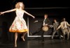Гледайте Малин Кръстев и Филип Аврамов в комедията на Теди Москов Аз обичам, ти обичаш, тя обича на 8-ми март (неделя) в Малък градски театър Зад канала! - thumb 5