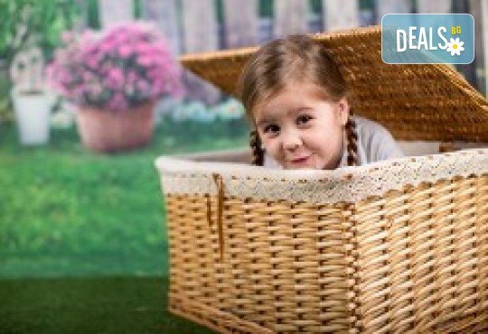 Индивидуална, детска или семейна фотосесия в студио и обработка на всички заснети кадри от Chapkanov photography - Снимка 15