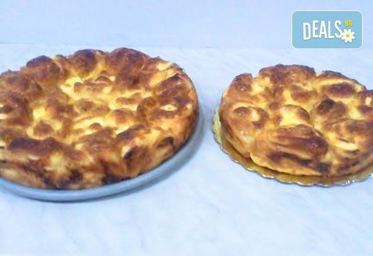 Уникално вкусно! ЕДИН или ДВА килограма вързана баница със сирене, яйца, кашкавал, гауда и дърпани кори + доставка за София от Работилница РАВИ - Снимка 2