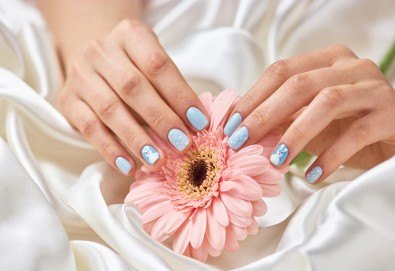 Класически или френски маникюр с гел лак и 2 декорации - рисунки, камъчета и още много, в студио Бейбъл, Студентски град