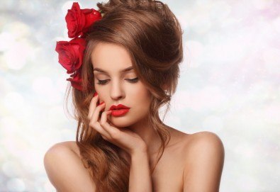 Красиви нокти! Изграждане на ноктопластика с гел SNB и маникюр с обикновен или гел лак в салон за красота Madonna