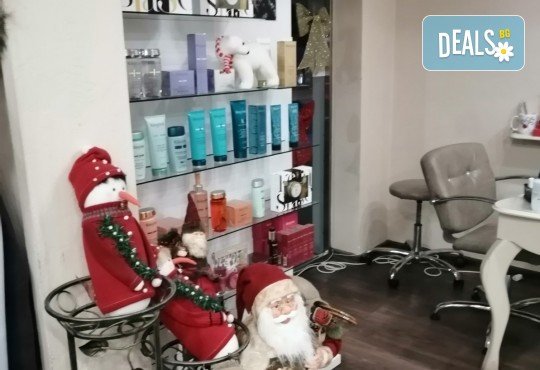 Изящно подчертаване! Ламиниране, ботокс и боядисване на мигли в салон за красота Неви в Центъра! - Снимка 10