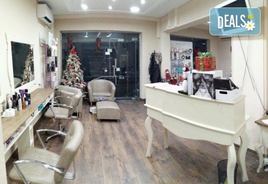 Изящно подчертаване! Ламиниране, ботокс и боядисване на мигли в салон за красота Неви в Центъра! - Снимка 11