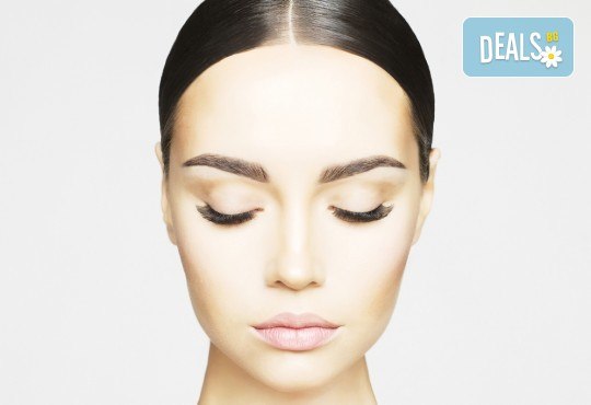 Изящно подчертаване! Ламиниране, ботокс и боядисване на мигли в салон за красота Неви в Центъра! - Снимка 1