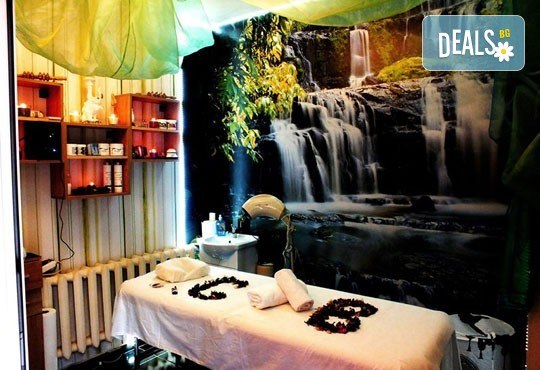 Оформете бедрата си! Кавитация на две зони - седалища и бедра в Студио за красота Голд Бюти - Снимка 5