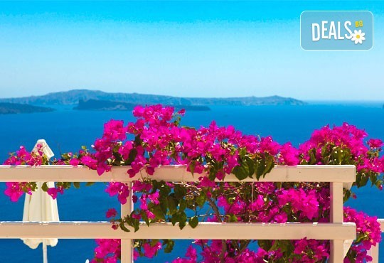 Романтична почивка през лятото на остров Санторини! 4 нощувки със закуски в хотел 2*+/3*, транспорт и водач - Снимка 9