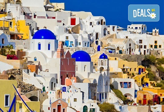 Романтична почивка през лятото на остров Санторини! 4 нощувки със закуски в хотел 2*+/3*, транспорт и водач - Снимка 3