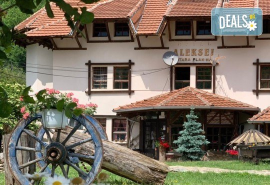 Уикенд в Етно село Срна в Сърбия! 1 нощувка със закуска и богата вечеря с жива музика, транспорт и ползване на басейн - Снимка 2