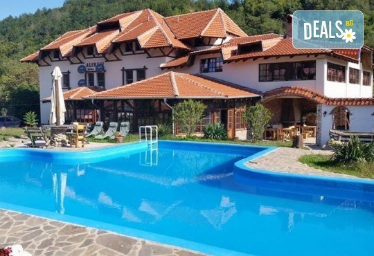 Уикенд в Етно село Срна в Сърбия! 1 нощувка със закуска и богата вечеря с жива музика, транспорт и ползване на басейн - Снимка 1