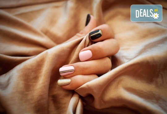 Дълготрайни цветове! Маникюр с гел лак BlueSky в WAVE STUDIO - НДК - Снимка 2