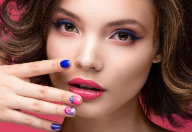 Дълготрайни цветове! Маникюр с гел лак BlueSky в WAVE STUDIO - НДК