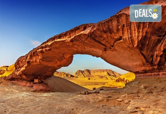 Екзотична екскурзия до Йордания през есента! 4 нощувки със закуски и вечери в хотел 3*/4*, самолетен билет и трансфери, посещение на Петра и джип сафари в пустинята Вади Рум - Снимка 8