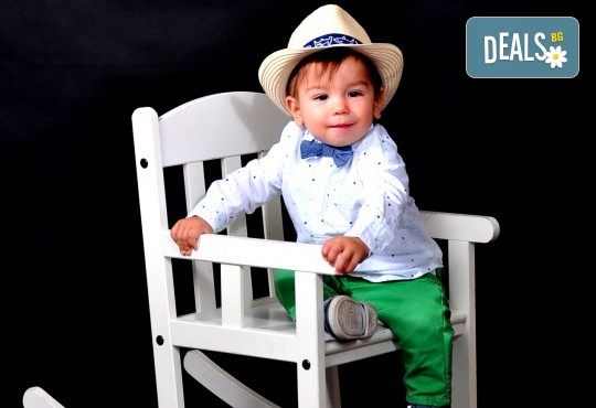 Лятна фотосесия в студио - бебешка, детска, индивидуална или семейна + подарък: фотокнига, от Photosesia.com - Снимка 4