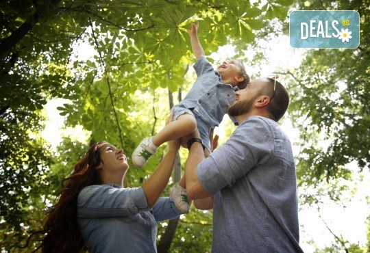 Детска, семейна или индивидуална фотосесия на открито или на адрес на клиента + подарък DVD от New Line Production - Снимка 2