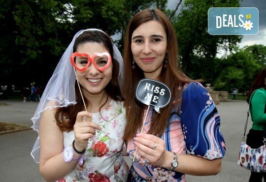 Детска, семейна или индивидуална фотосесия на открито или на адрес на клиента + подарък DVD от New Line Production - Снимка 35