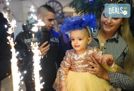 Фото заснемане нa рожден ден, детско парти или юбилей с неограничен брой кадри и подарък DVD - Снимка 22