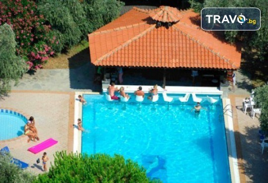 Септемврийски празници на остров Тасос! 2 нощувки със закуски и вечери в Hotel Coral 2* в Скала Рахони - Снимка 7