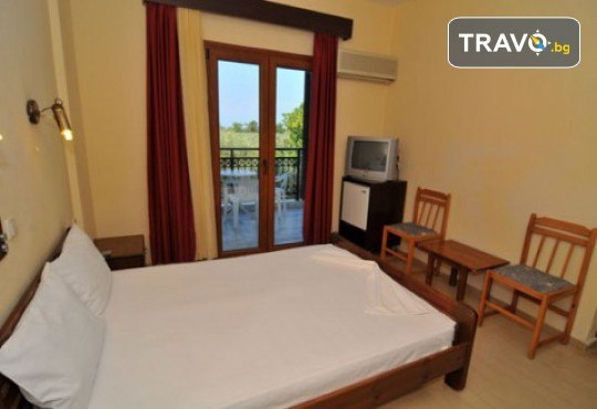 Септемврийски празници на остров Тасос! 2 нощувки със закуски и вечери в Hotel Coral 2* в Скала Рахони - Снимка 10