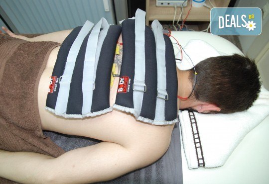 Терапевтична процедура против болки в гърба, кръста и врата в Студио за физиотерапия и масаж Physio Arthro - Снимка 5