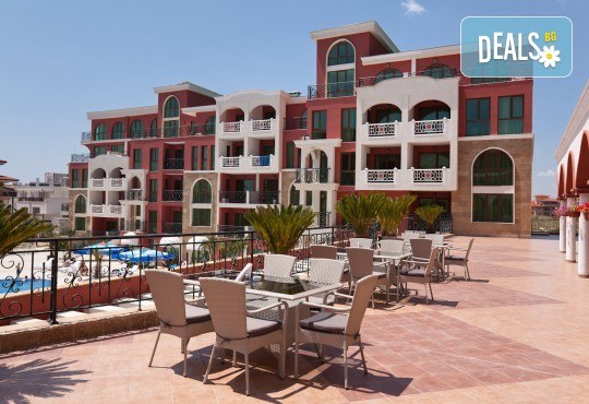 Почивка на супер цена в Свети Влас! 5 нощувки на база All Inclusive в Хотел Свети Георги, транспорт, ползване на басейн, чадър и шезлонг - Снимка 8