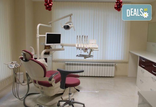 Професионално избелване на зъби с Pure Whitening System, почистване на зъбен камък, полиране и преглед в ПримаДент, д-р Анита Ангелова - Снимка 4