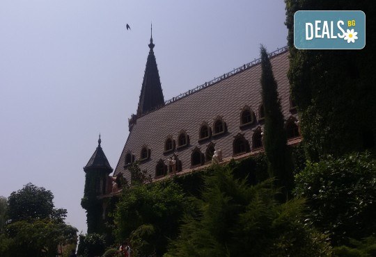 Посещение на Замъка „Влюбен във Вятъра” в Равадиново, безплатно за дете до 6.99 г. - Снимка 13