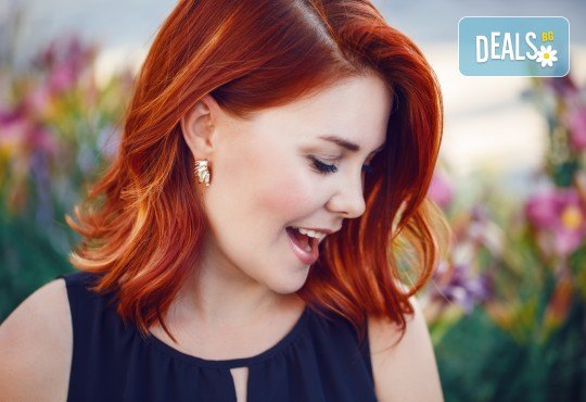 Подстригване + едноцветни или многоцветни кичури на фолио или шапка, терапия за запазване на цвета и прическа със сешоар салон за красота Madonna - Снимка 2