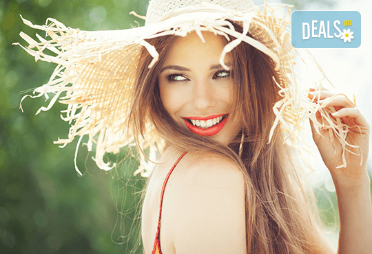 Подстригване + едноцветни или многоцветни кичури на фолио или шапка, терапия за запазване на цвета и прическа със сешоар салон за красота Madonna - Снимка 3