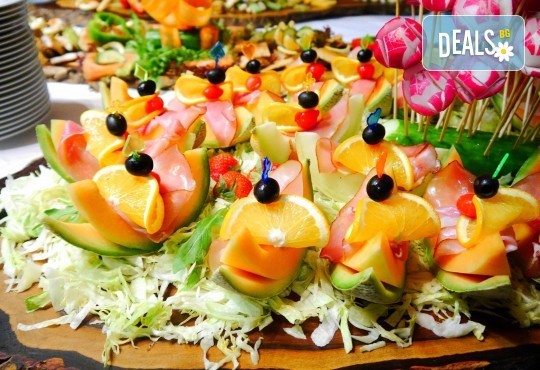 Модерно парти! Пълен сет от 180 хапки за един незабравим празник от кулинарна работилница Деличи - Снимка 1